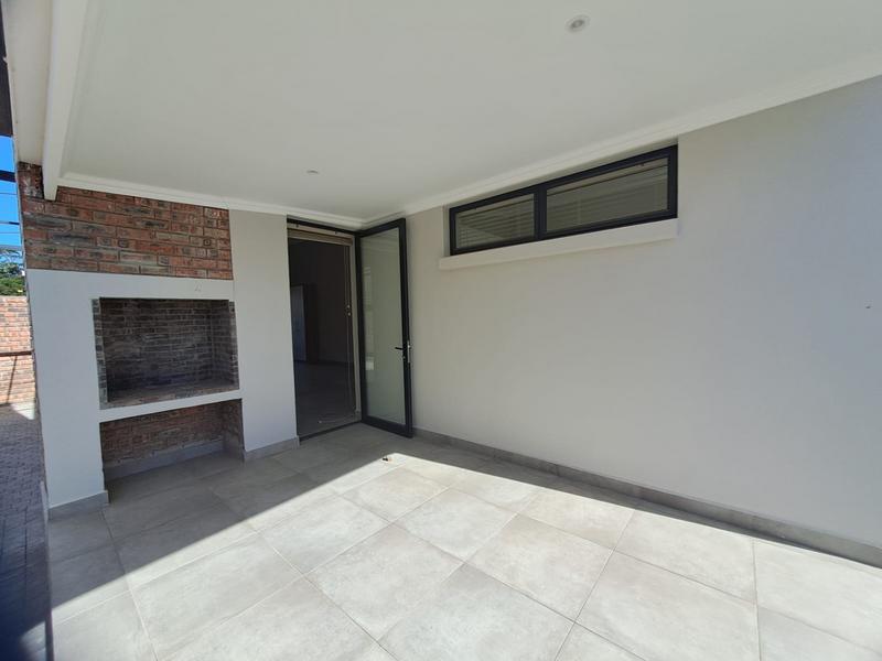 To Let 2 Bedroom Property for Rent in Kraaibosch Park Western Cape